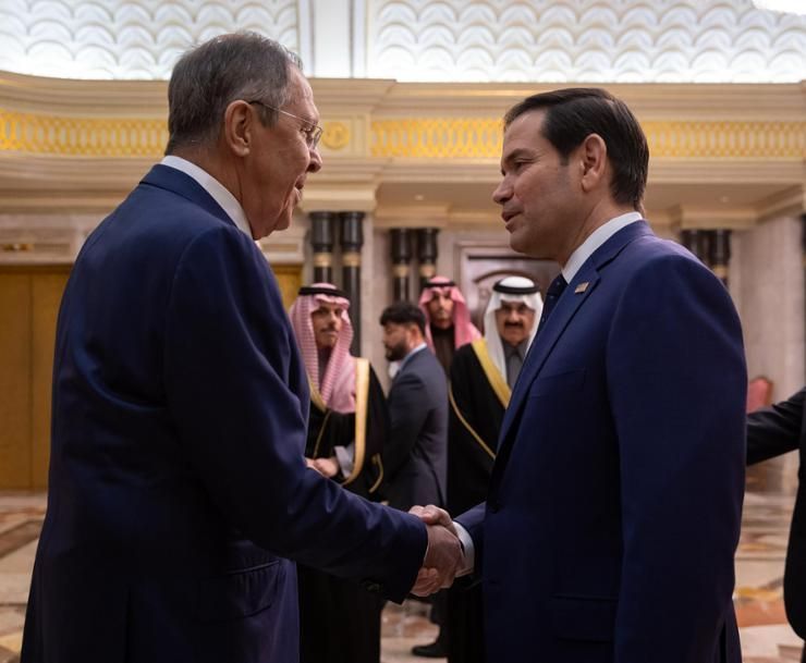 US, Russia forge ahead on peace talks, without Ukraine