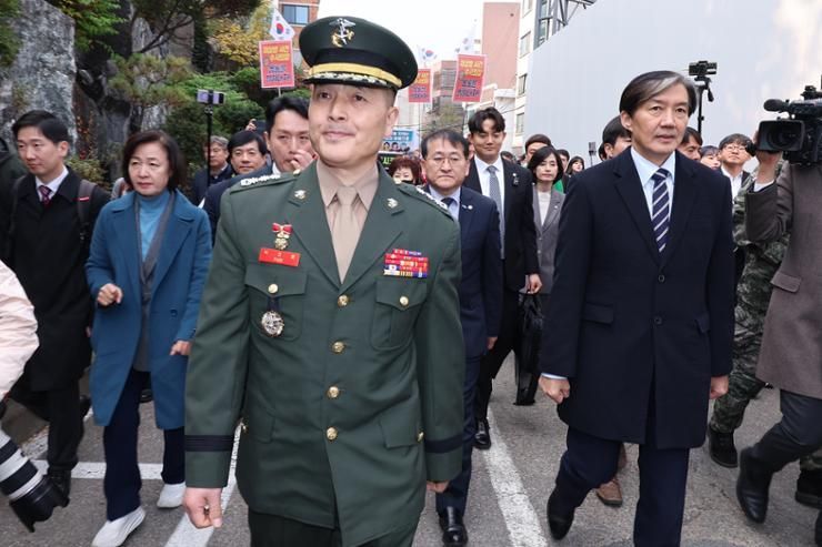 Military prosecutors seek 3-year sentence for ex-Marine investigator over alleged insubordination