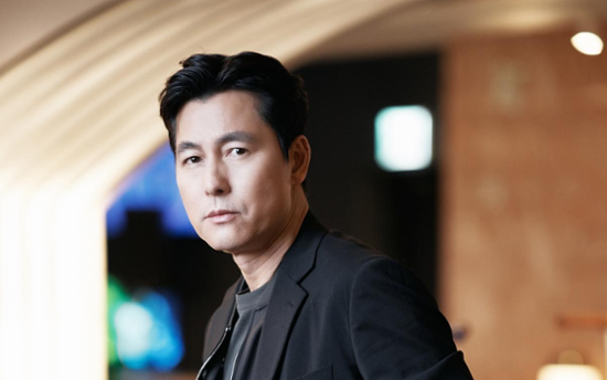 Jung Woo-sung's agency declines to confirm rumors about relationship with non-celebrity