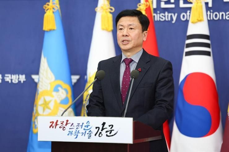 Defense ministry to review creating internal reporting channel over Dec. 3 martial law