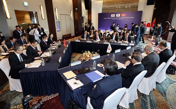 S. Korea to resume finance ministers' meeting with Japan - The Korea Times