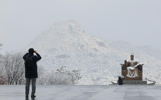 [PHOTOS] Snowstorm hits Korea