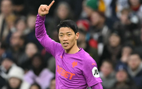 Wolves' Hwang scores, Spurs' Son misses penalty in Premier League showdown