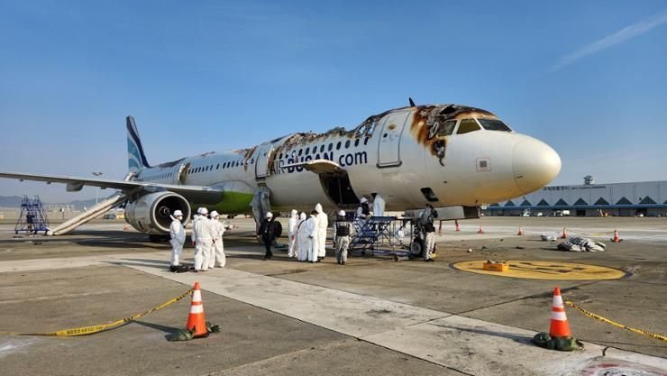 Police raid Gimhae Int'l Airport over Air Busan plane destroyed by fire