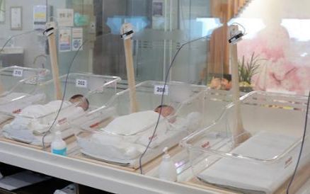Longer maternal leave doesn't help boost Korea's plummeting birthrates - Vimarsana News