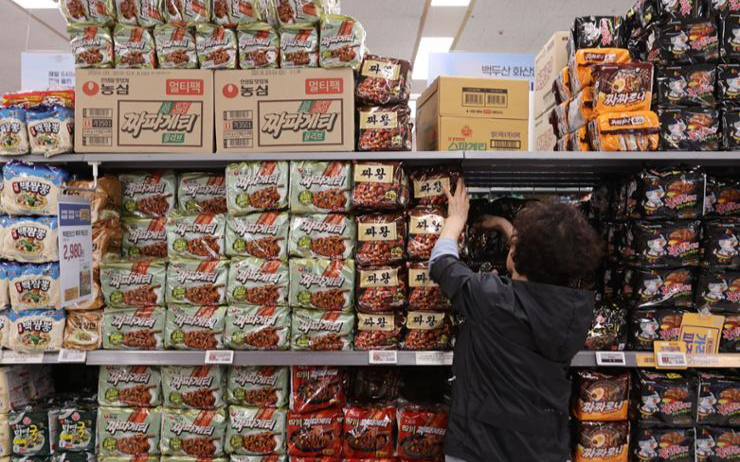 Korea's instant noodle exports surpass $100 million for first time in April - Vimarsana News