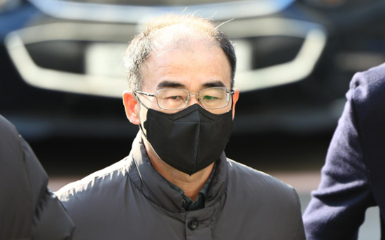 Army's special warfare chief arrested in martial law probe