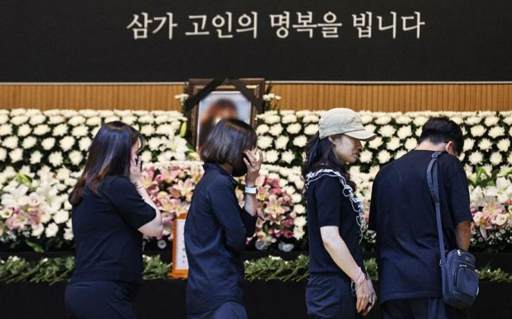 Gov't recognizes late teacher's suicide as death in line of duty - Vimarsana News