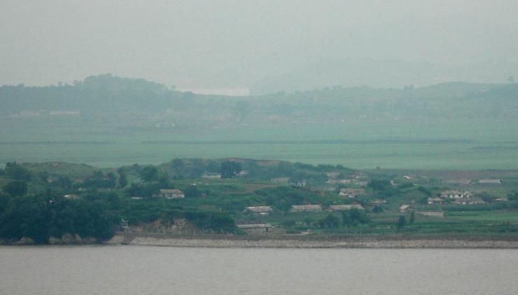 Seoul says will work for prompt repatriation of 2 N. Koreans found adrift near border