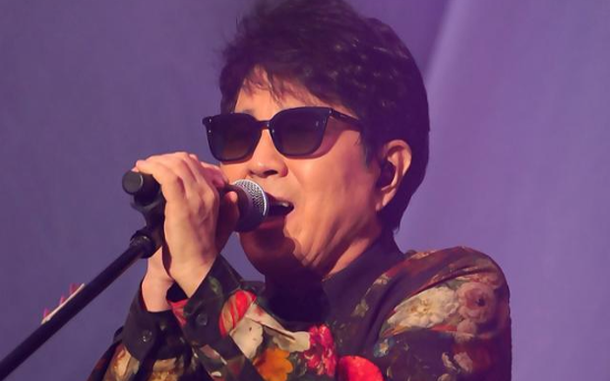 Cho Yong-pil proves his class with powerful performance at 74