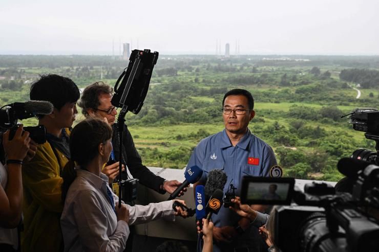 China to send probe to get samples from less-explored far side of moon - Vimarsana News