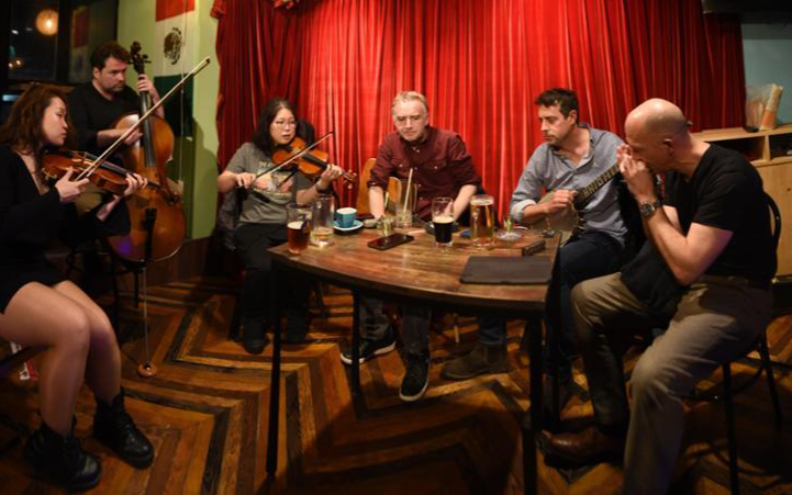 Folk musicians gather for old-time jam sessions in Seoul - Vimarsana News