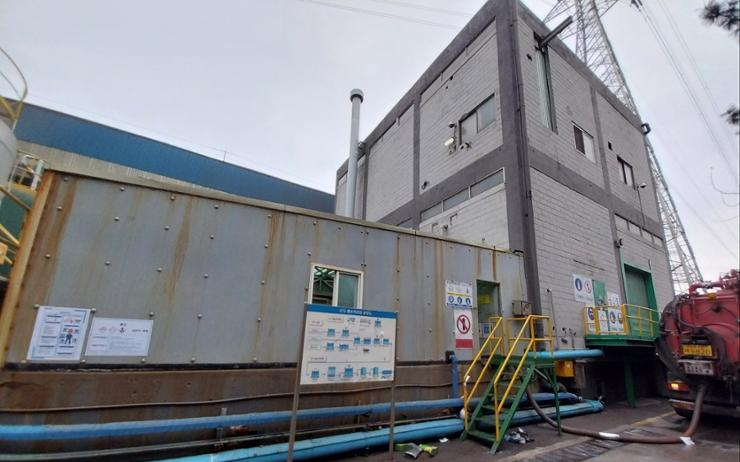 One dead, six hospitalized while cleaning wastewater tank at Hyundai Steel plant in Incheon - Vimarsana News