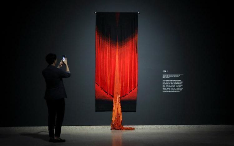 Trailblazing nonagenarian artist honored for redefining Korean fiber art - Vimarsana News