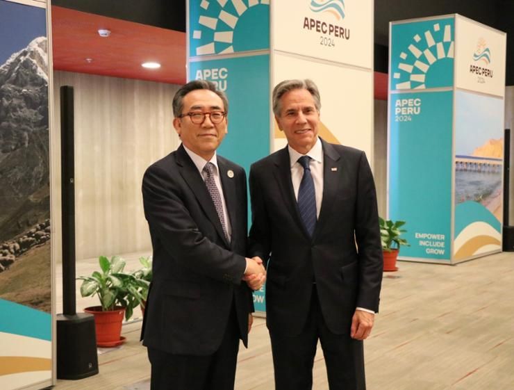 FM Cho, Blinken discuss concerns over NK troop dispatch to Russia