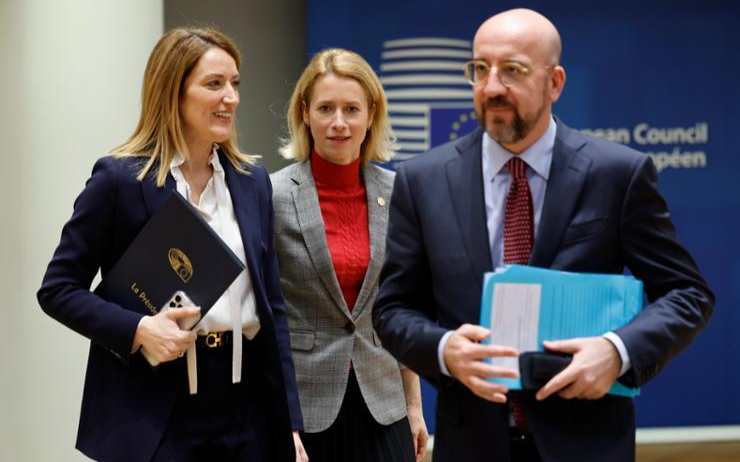 European Union agrees on a new 50 billion-euro aid package for Ukraine ...