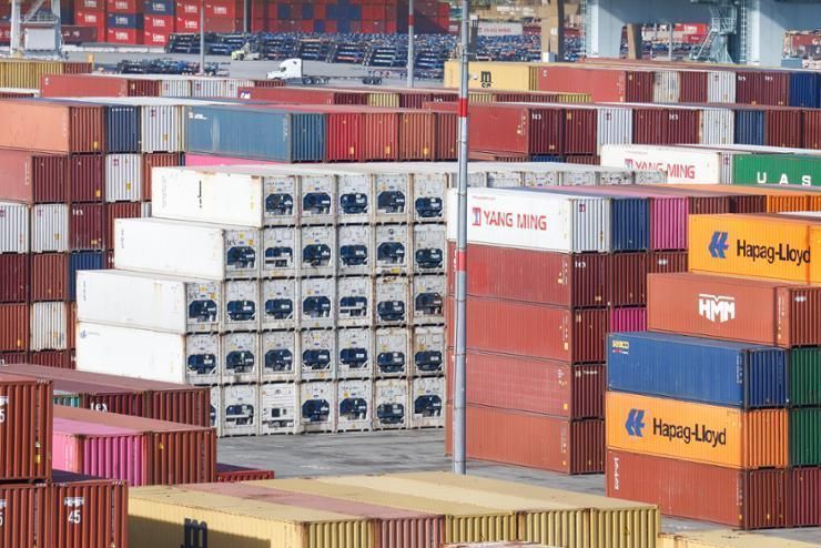 US tariffs on Chinese imports take effect after Trump reprieves Canada and Mexico