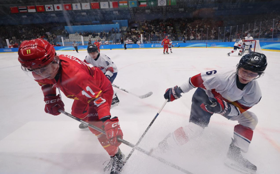 Korea brings home ice hockey bronze amid questionable calls, innovative coaching at 2025 Asian Winter Games