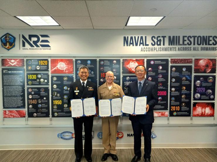 Korean, US navies agree to form joint group on maritime science, technology cooperation