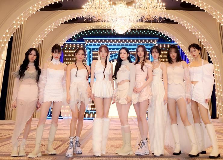 K-Pop Girl Group TWICE Debuted at No. 1 on the Billboard 200