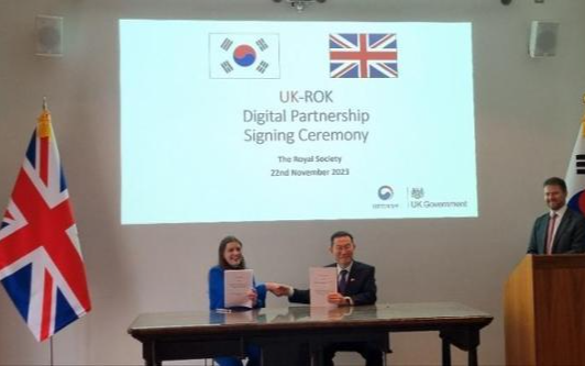 Korea and Britain hold talks to prepare for joint AI summit next month, says science ministry - Vimarsana News