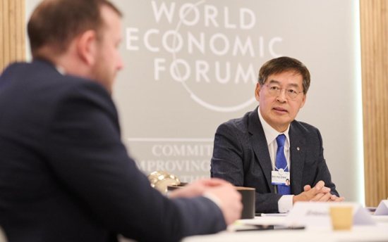 LG Chem leader to extend chairmanship for global chemical committee