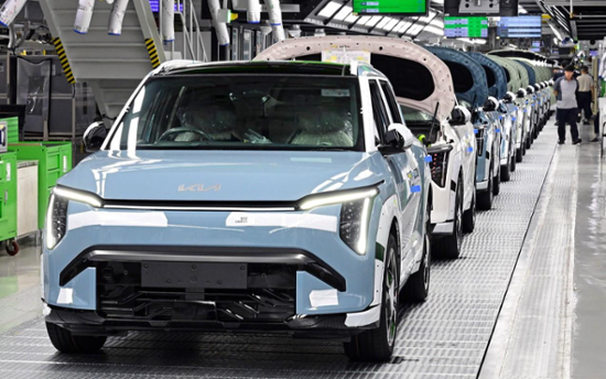 Kia's Oct. sales rise 2.8% on domestic demand