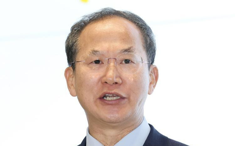 Yang Jong-hee takes helm of KB Financial Group - Vimarsana News