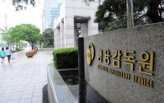 Corporate direct financing slightly down in October