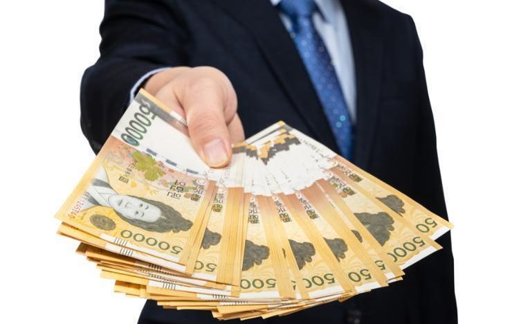 $14.3 mil. needed to be considered 'rich' in Korea: Hana - Vimarsana News