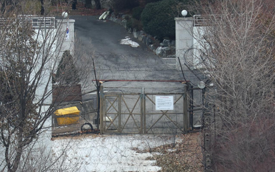 Will police raid presidential office, security service after three failed attempts?