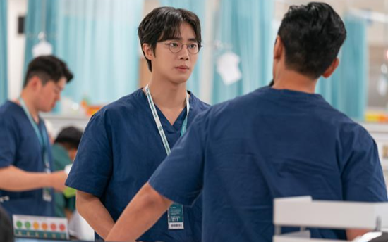 [INTERVIEW] 'The Trauma Code' propels Choo Young-woo to stardom