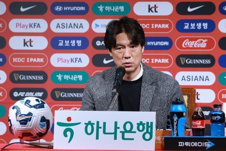 Nat'l football team coach says K Leaguers too eager to impress