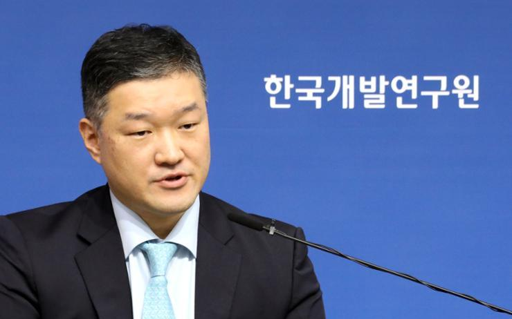 KDI keeps Korea's economic growth outlook at 2.2% for 2024 - Vimarsana News