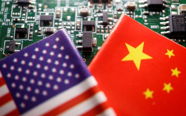 2 Koreans caught for suspected smuggling of US chips to China - Vimarsana News