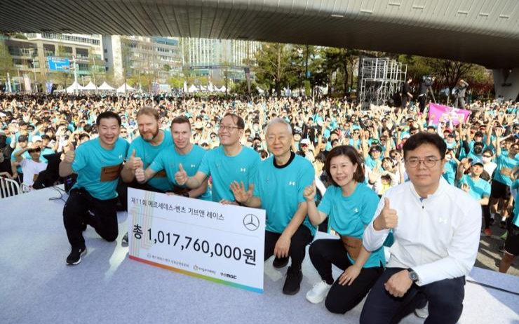 Mercedes-Benz GIVE 'N RACE marathon - Vimarsana News