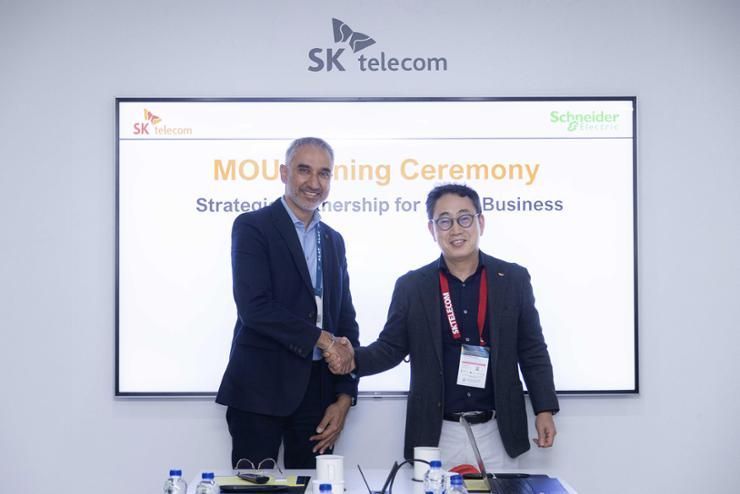 SKT teams up with Schneider Electric for AI data centers