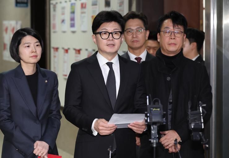 PPP leader vows 'orderly retreat' of President Yoon after impeachment motion scrapped