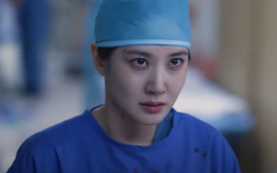 Park Eun-bin leads 'Hyper Knife' to No. 1 on Disney+ Korea