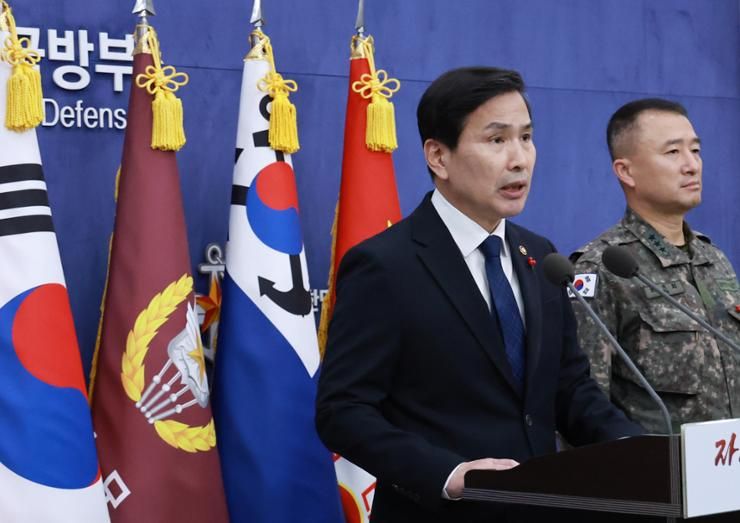 Acting defense chief instructs military commanders to maintain firm readiness amid impeachment vote