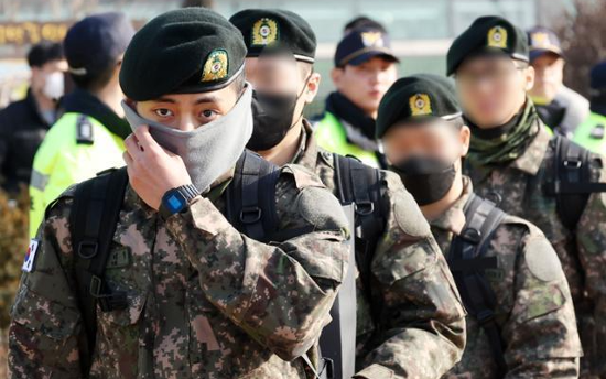 Military denies favoritism claims over BTS V's text message to former Ador CEO