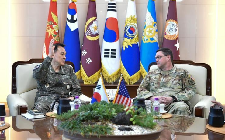 Korea's JCS chairman and US Space Force general discuss space strategy - Vimarsana News