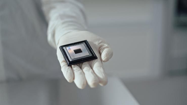 Google says it has cracked quantum computing challenge with new chip