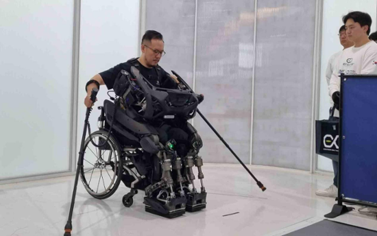 Korean team develops 'Iron Man' robot that helps paraplegics walk