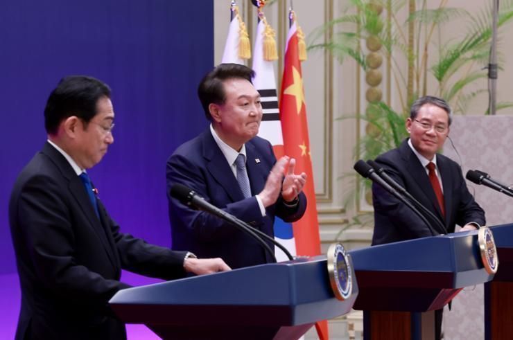 Leaders of S. Korea, Japan denounce North Korea's rocket launch plan, while China stresses 'restraint of related parties' - Vimarsana News
