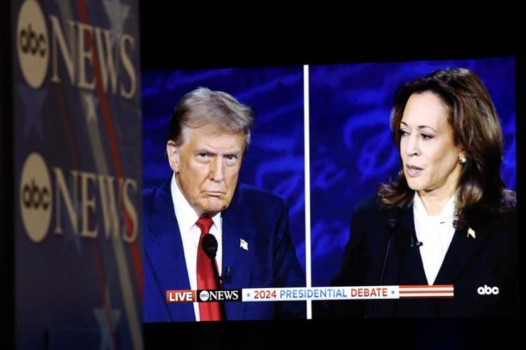 Harris goes on offense against Trump in combative debate - The Korea Times