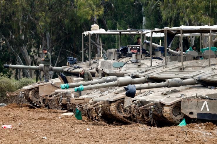Israeli forces are withdrawing from a key Gaza corridor, part of the ceasefire deal with Hamas