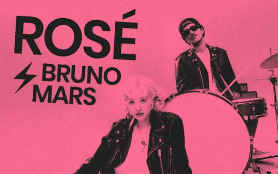 Rose tops Billboard's global charts for 2nd consecutive week with 'APT.'