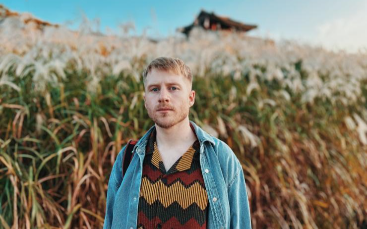 Ten years on from debut, Irish expat beatmaker Jimmy Dunne continues to surf the undulations of life in Korea with his distinct lo-fi sound - Vimarsana News