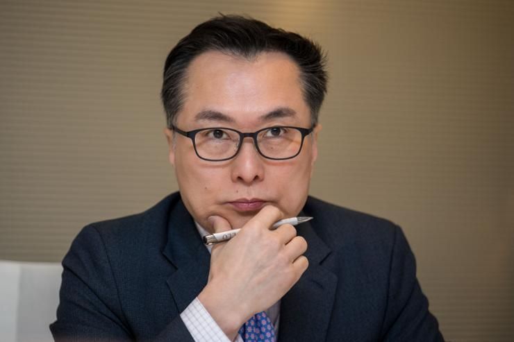 [ROUNDTABLE] Korea's options in face of Trump risks, low growth
